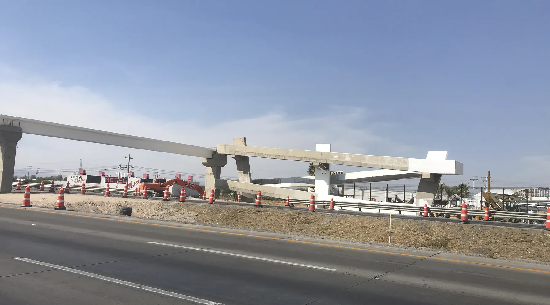 Puente Peatonal Calamanda